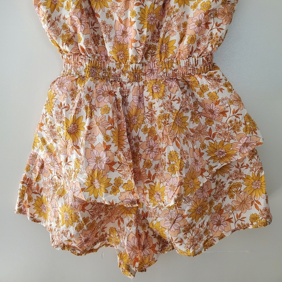 American Eagle Floral Tiered Tie Back Romper - Picture 8 of 12